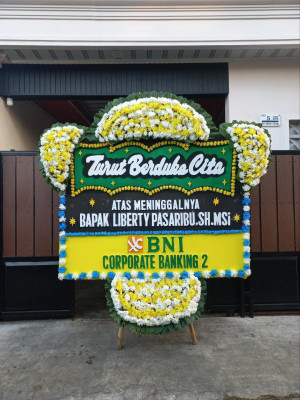 Papan Bunga Duka di Laing