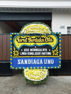 Papan Bunga Duka di Laing