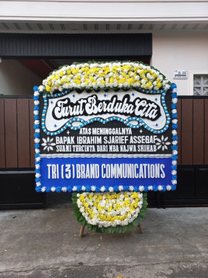 Papan Bunga Duka di Laing